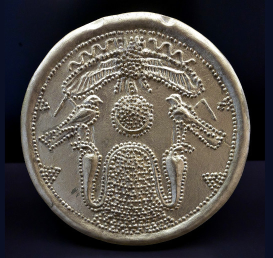 Trayamar Medallion